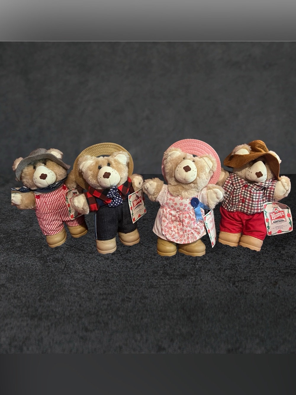 Vintage (4) 1986 Wendy’s Furskin Holiday promotional Plush Bears w/tags.